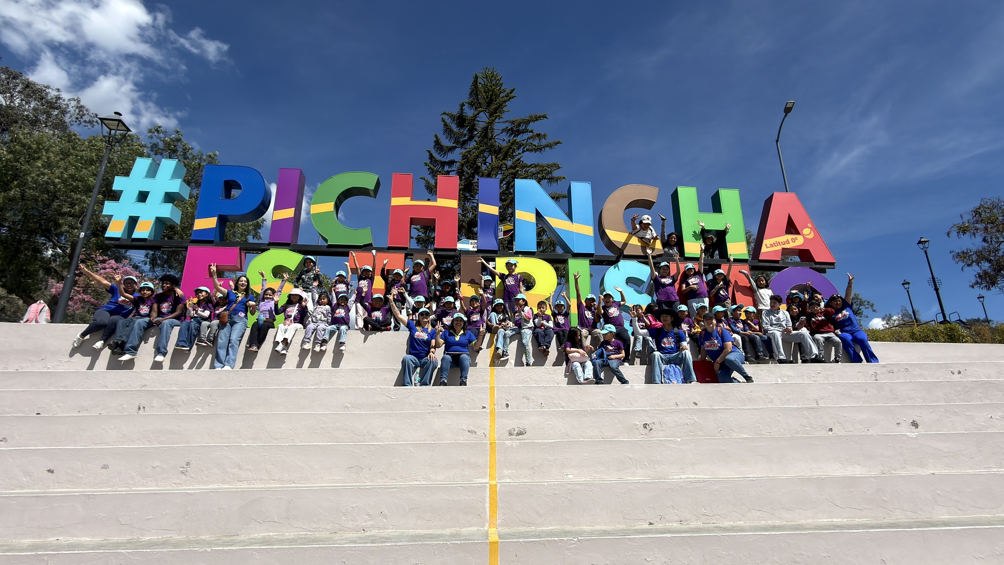 Comunidad ILVEM compartiendo una salida grupal en Pichincha